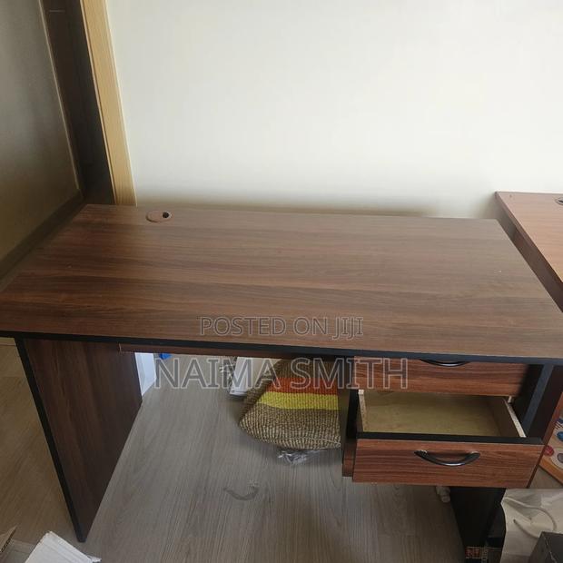 Smart Desk - thumbnail 2
