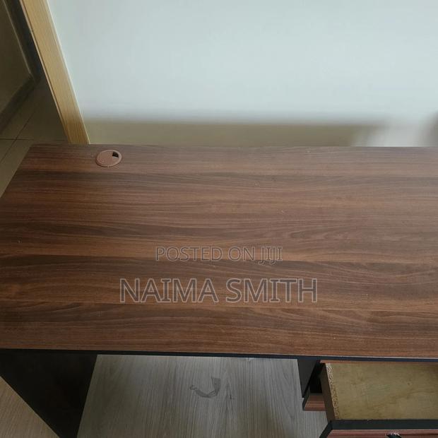 Smart Desk - thumbnail 3