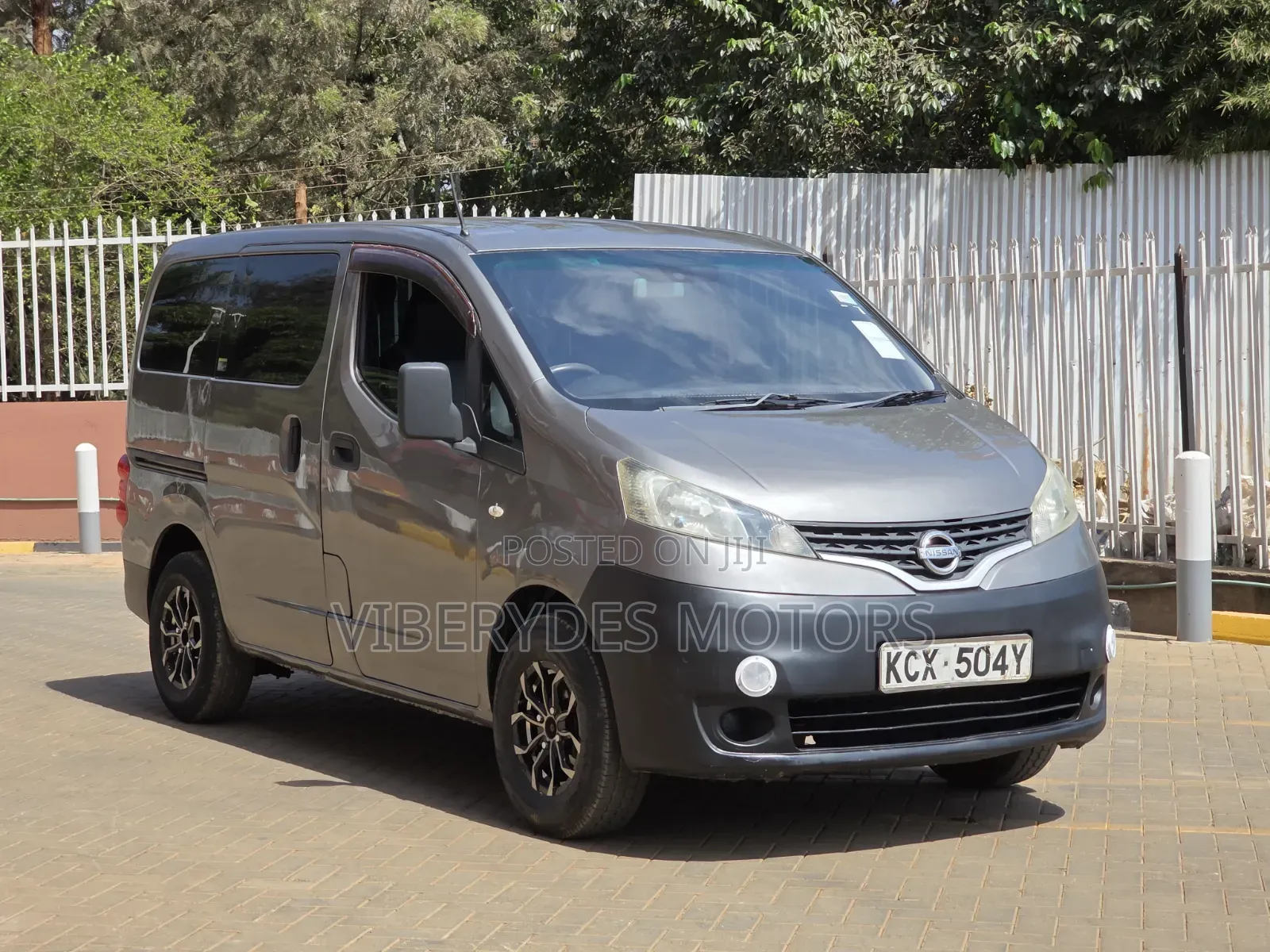 Nissan NV200 2012 Grey