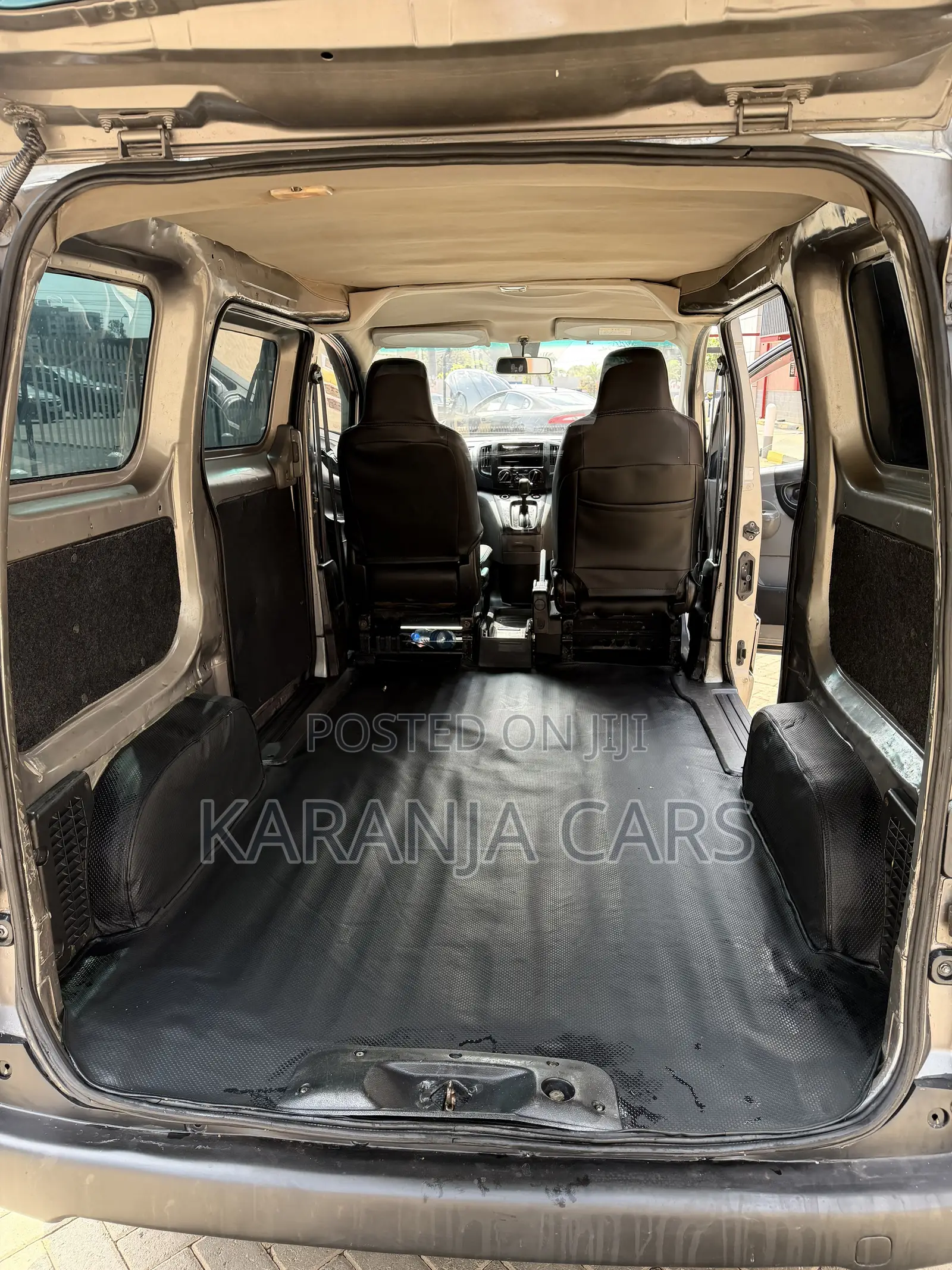 Nissan NV200 2012 Grey