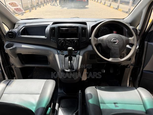 Nissan NV200 2012 Grey - thumbnail 10