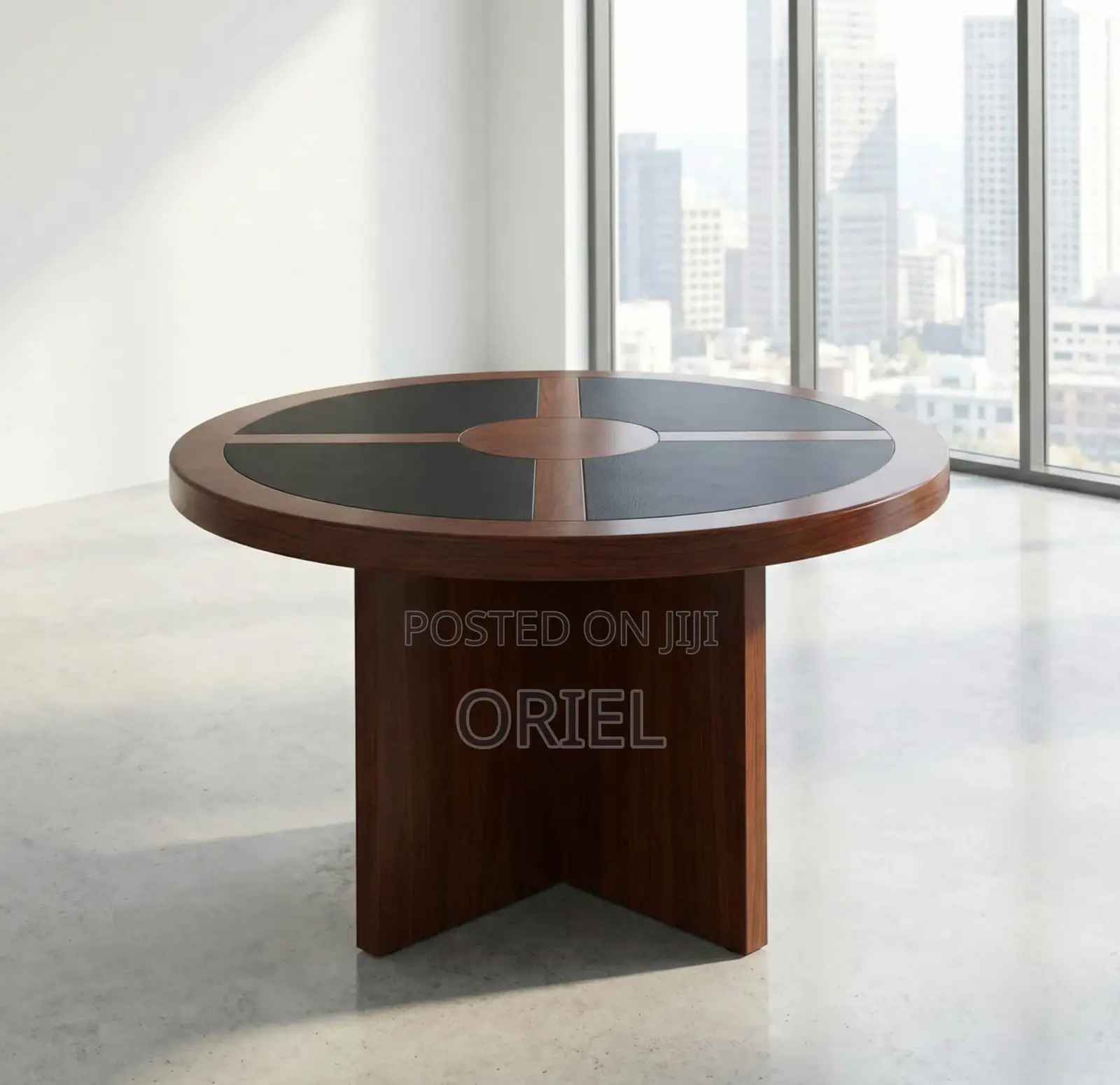 Boardroom Table : Round Meeting 4-Seater Conference Table