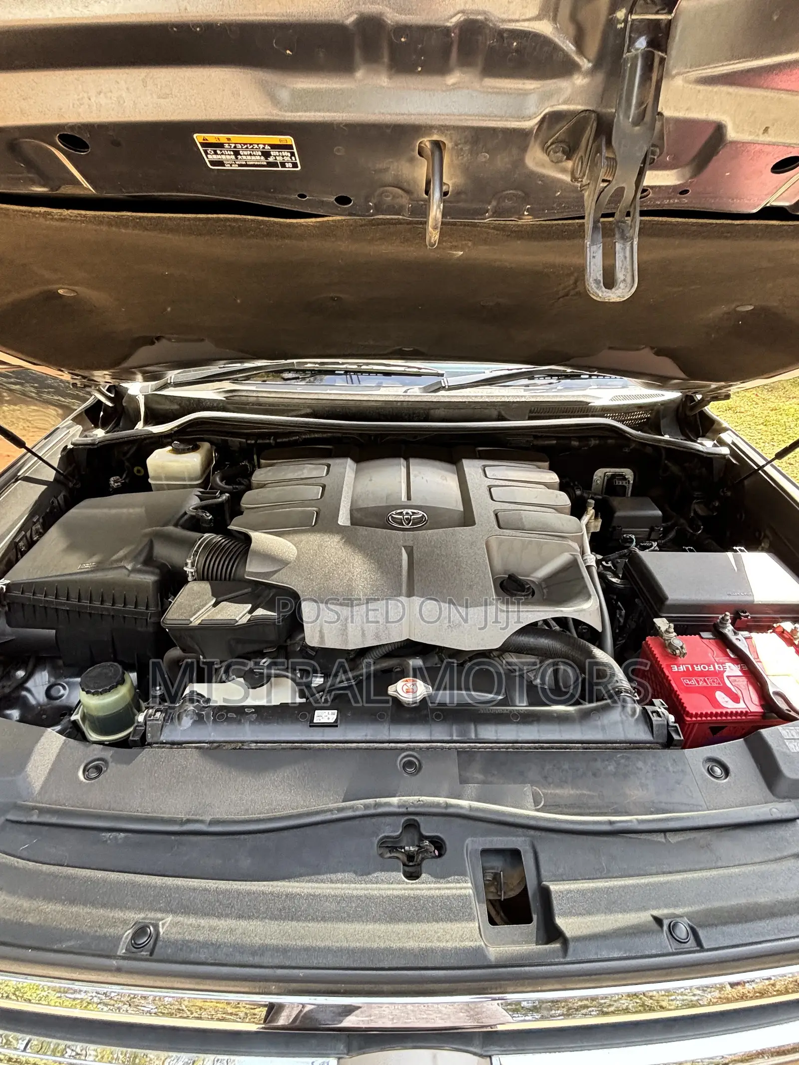 Toyota Land Cruiser 4.6 V8 ZX 2017 Gray