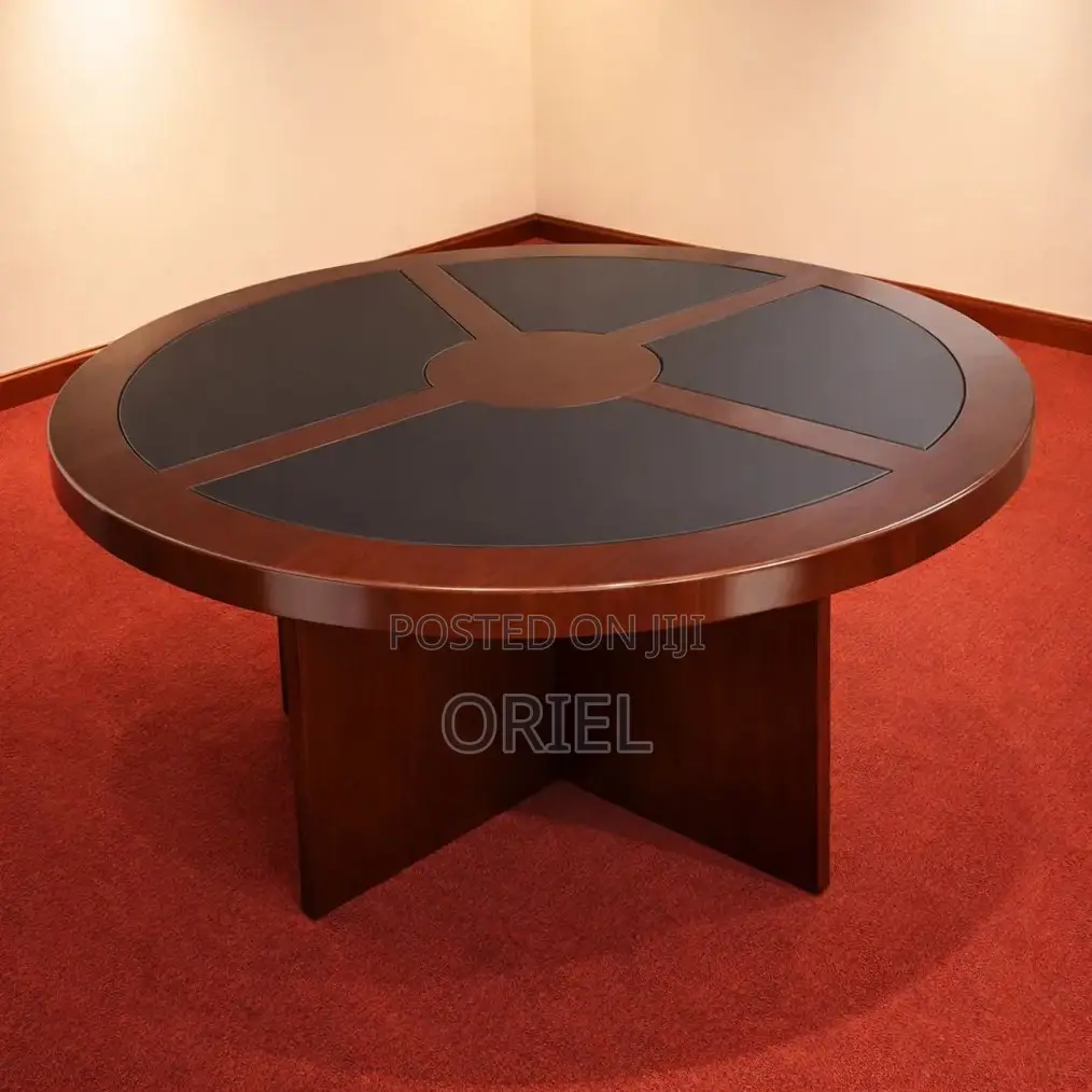 Boardroom Table : Round Meeting 4-Seater Conference Table