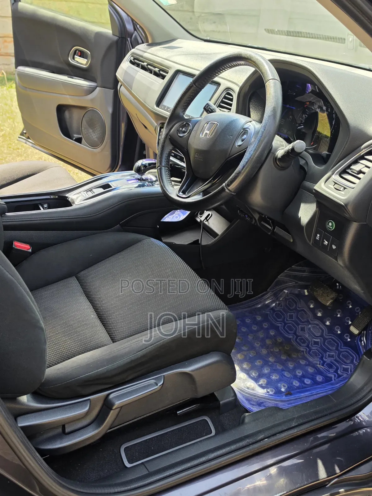 Honda Vezel 1.5 Hybrid 4WD 2018 Gray