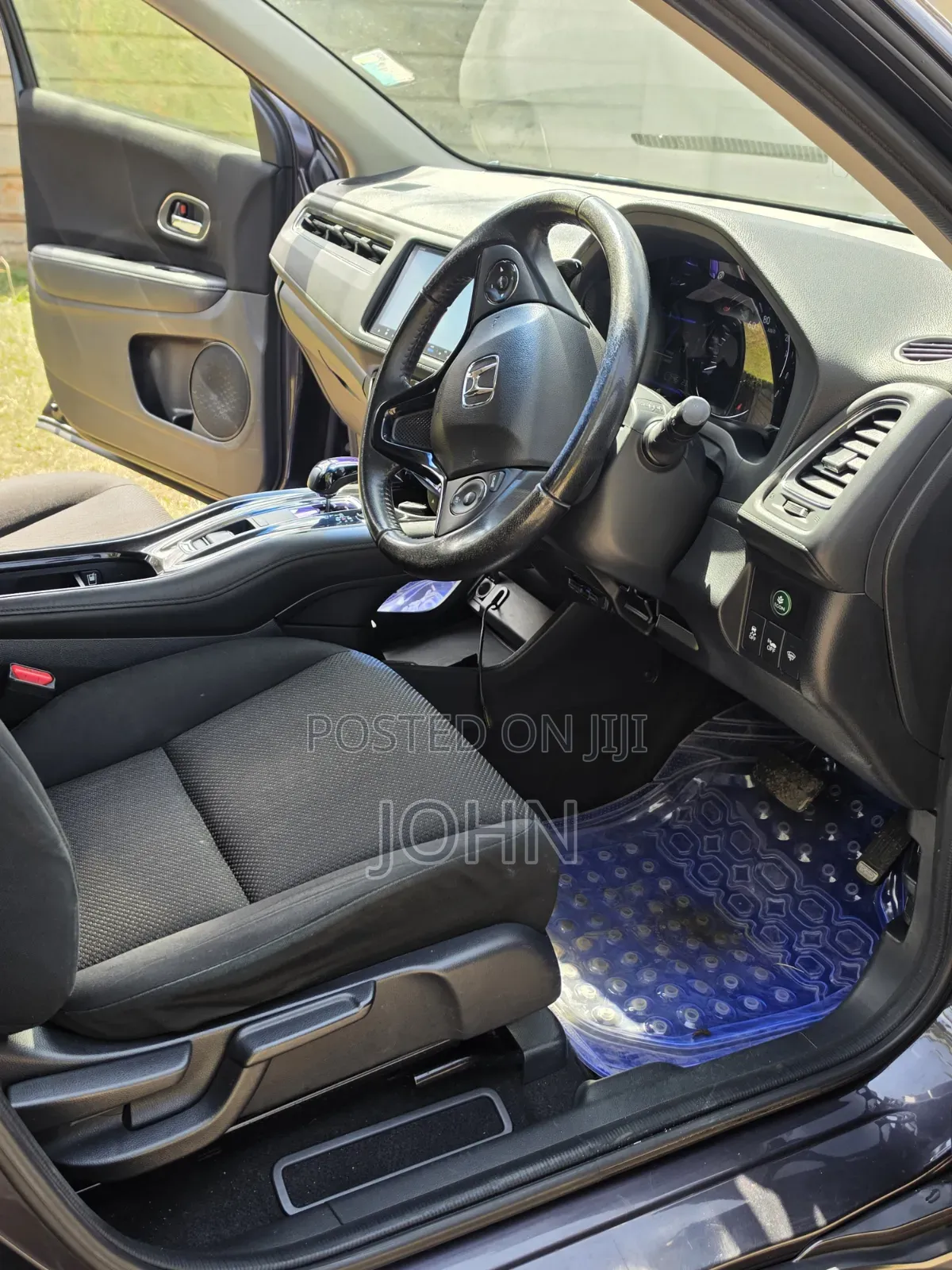 Honda Vezel 1.5 Hybrid 4WD 2018 Gray