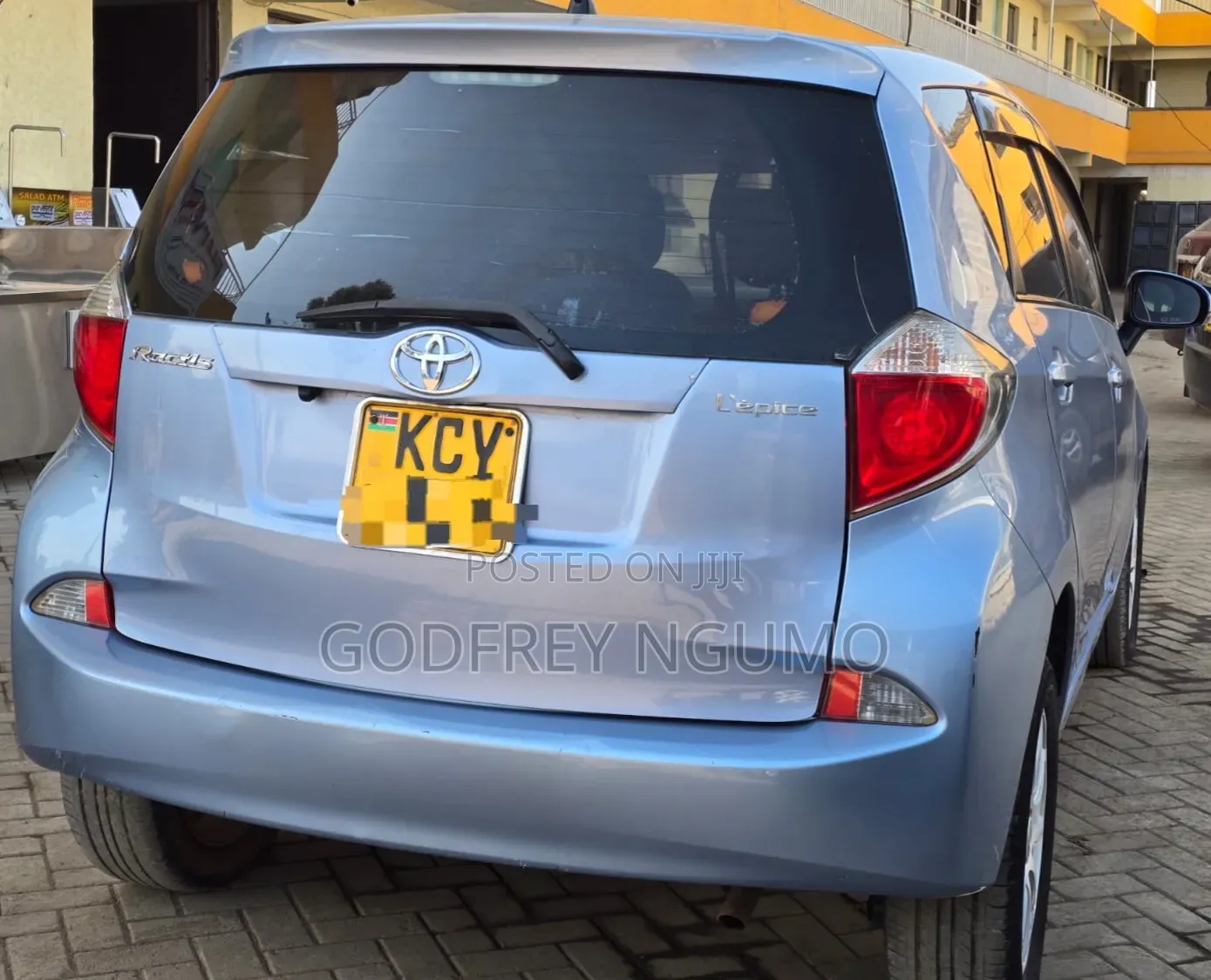 Toyota Ractis 2013 Blue