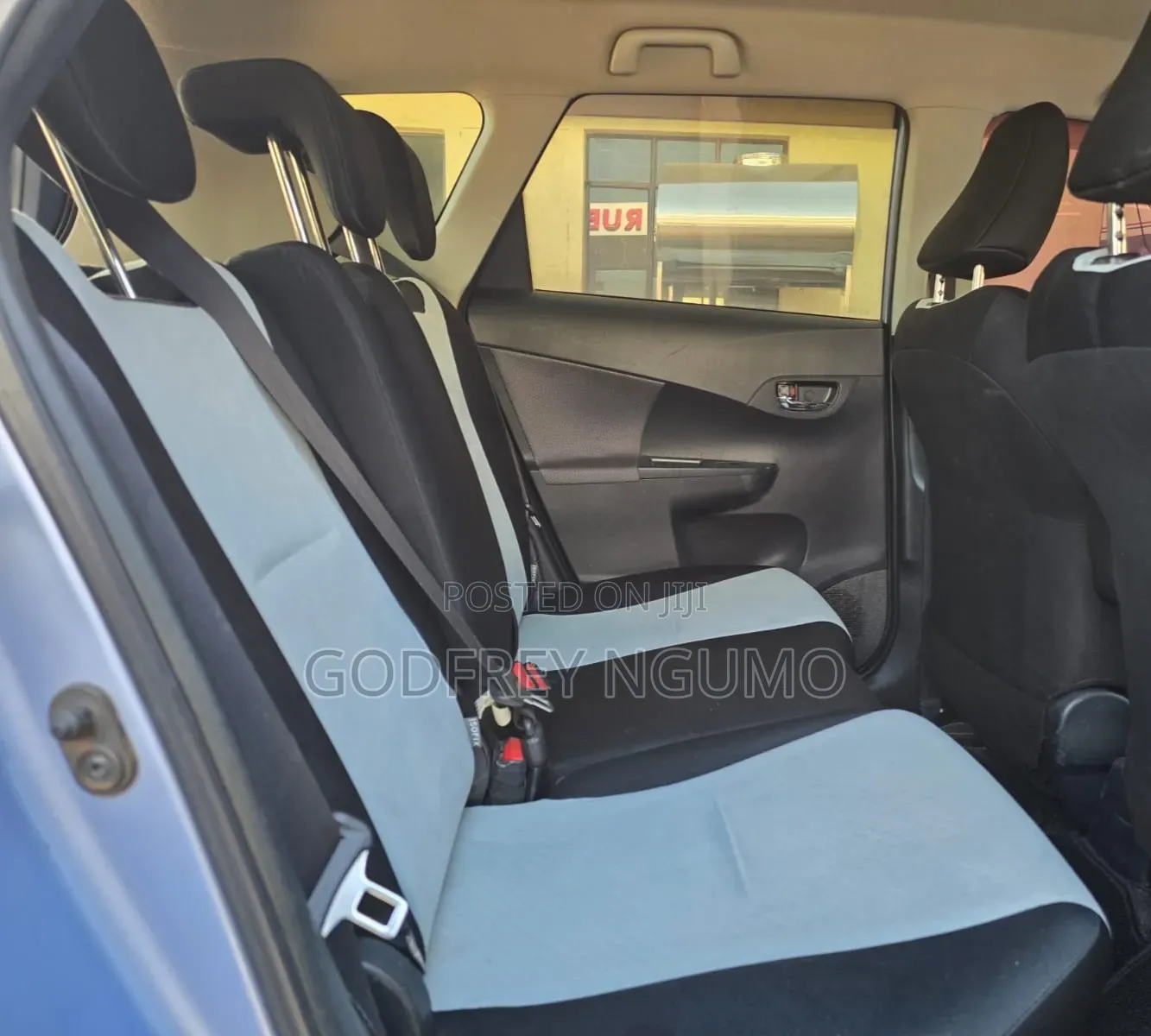 Toyota Ractis 2013 Blue