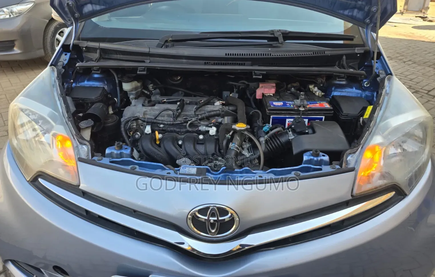 Toyota Ractis 2013 Blue