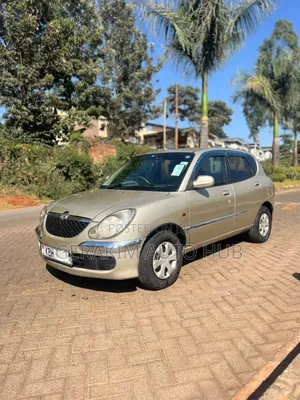 Toyota Duet 2002 Beige