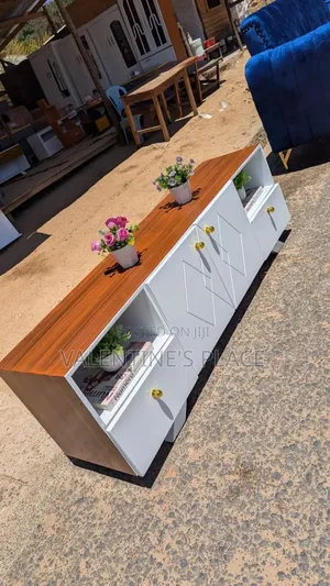 Modern 5ft TV Stand With Storage - Clean Condition