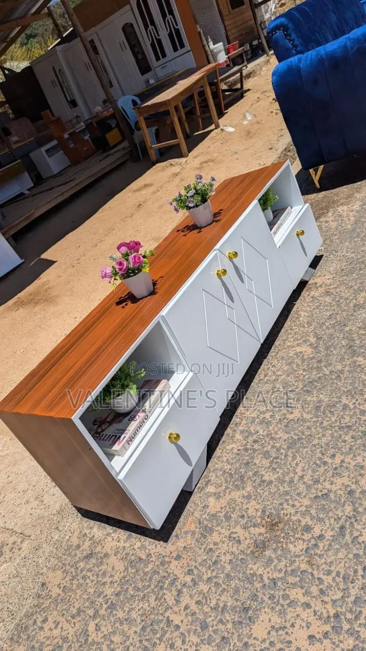 Modern 5ft TV Stand With Storage - Clean Condition
