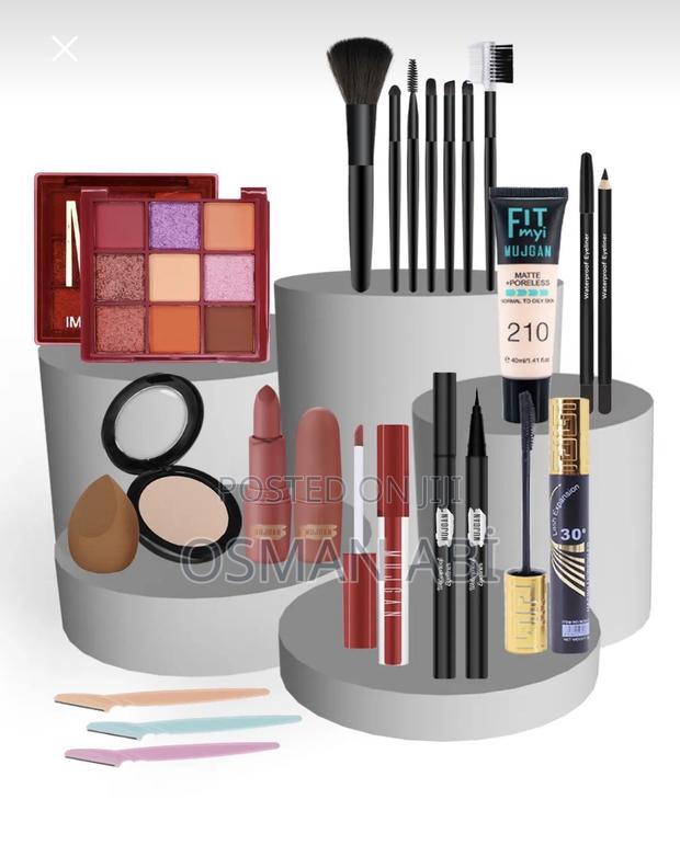 MUJGAN NSLX Series Rock N'roll 19-Piece Makeup Set