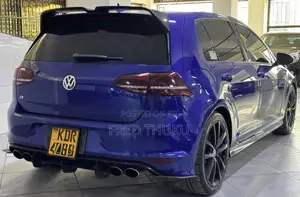 Volkswagen Golf 2016 Blue