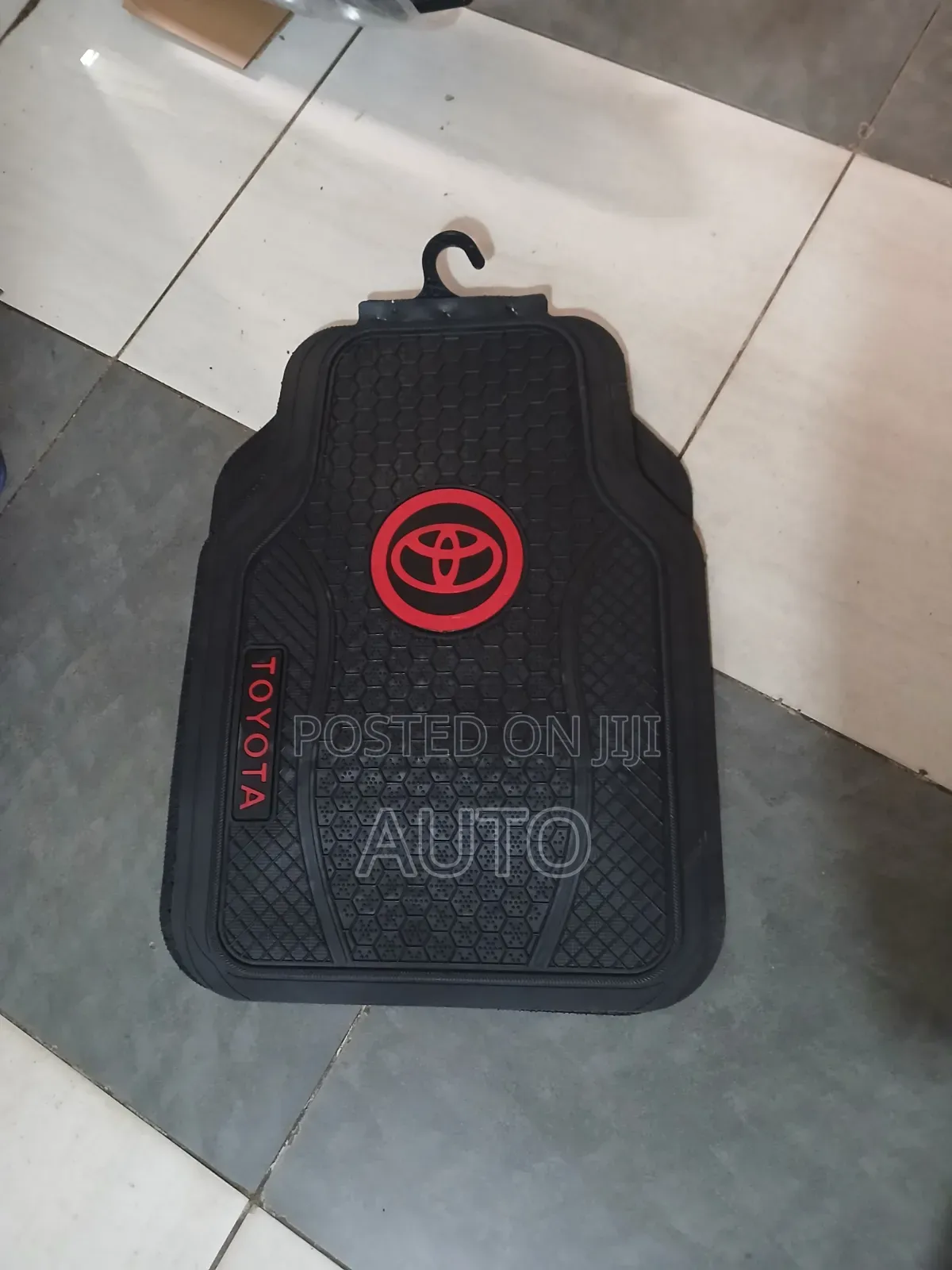 Branded Toyota Floor Mats – Premium Car Floor Mat Set Interior