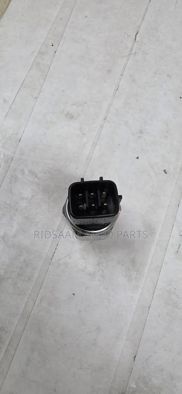 Common Rail Switch Toyota 1kd 6pin - thumbnail 2