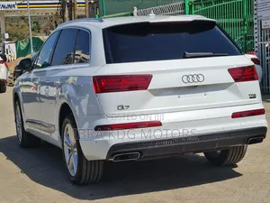 Audi Q7 2017 White