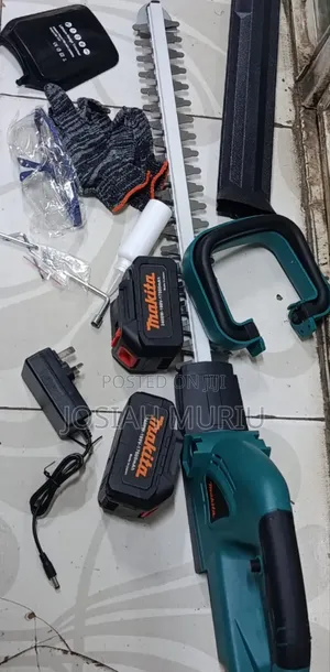 Makita 1200w Garden Cutting Machine