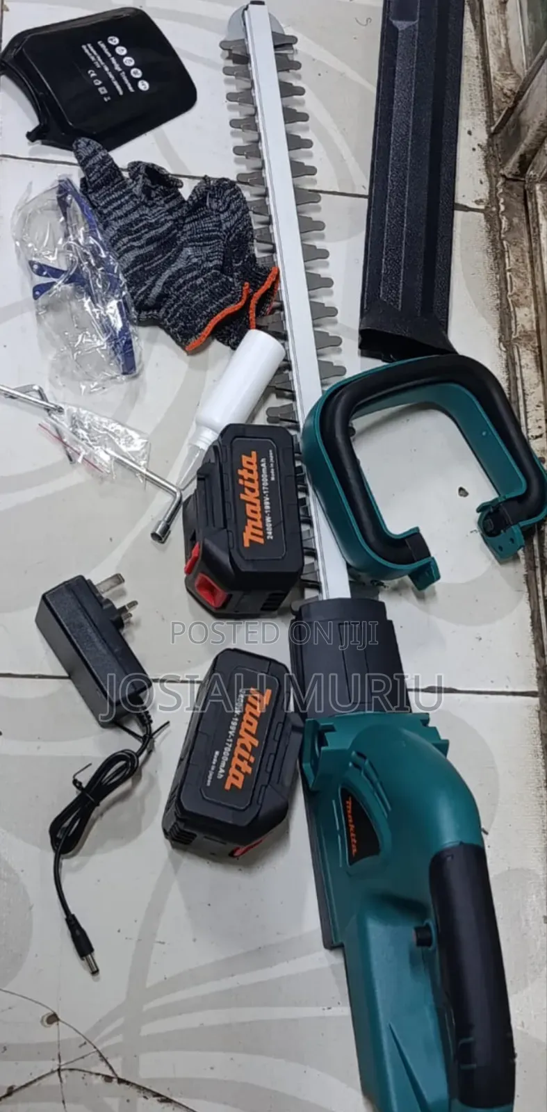 Makita 1200w Garden Cutting Machine
