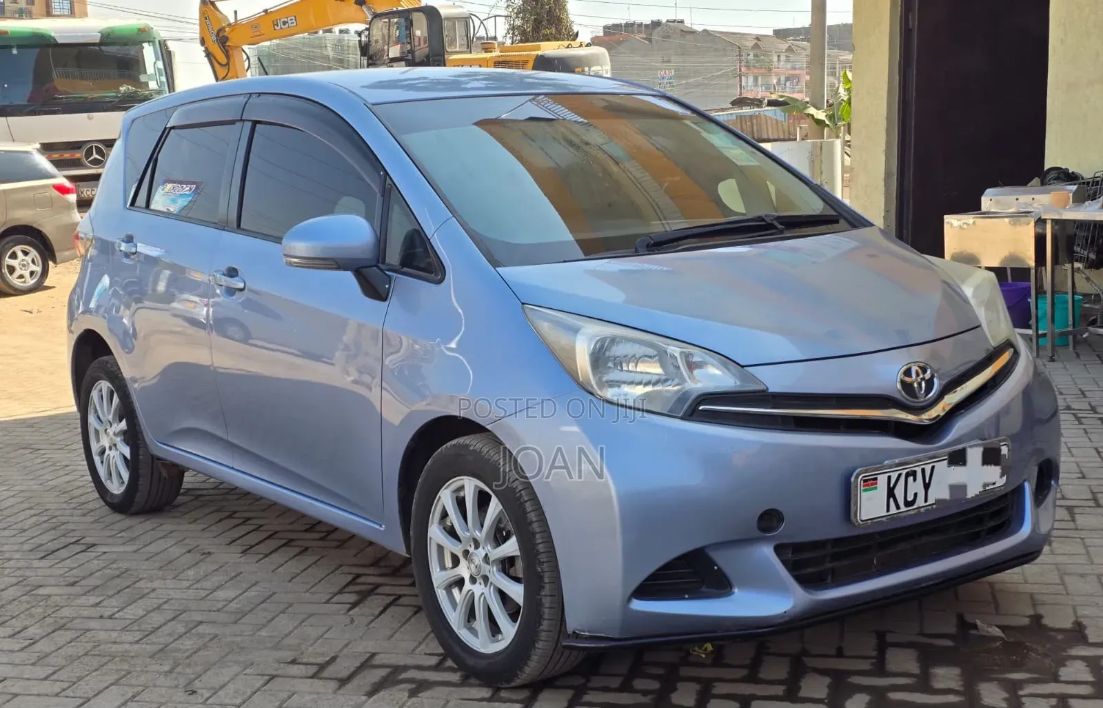 Toyota Ractis 2013 Blue