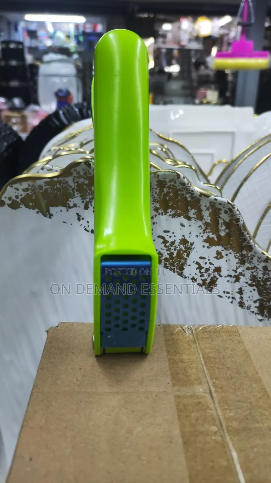 Green
Garlic Press