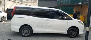 Toyota Noah 2015 White