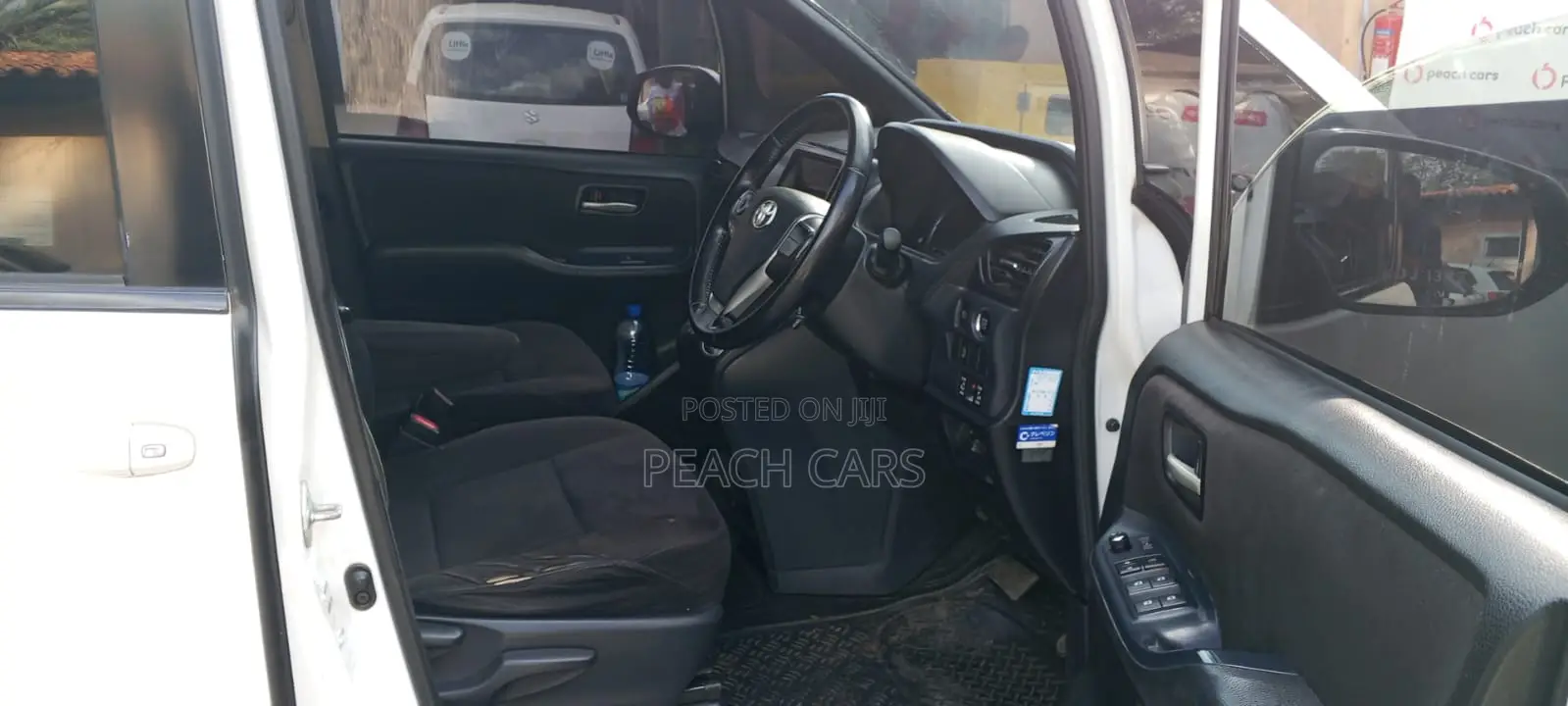 Toyota Noah 2015 White