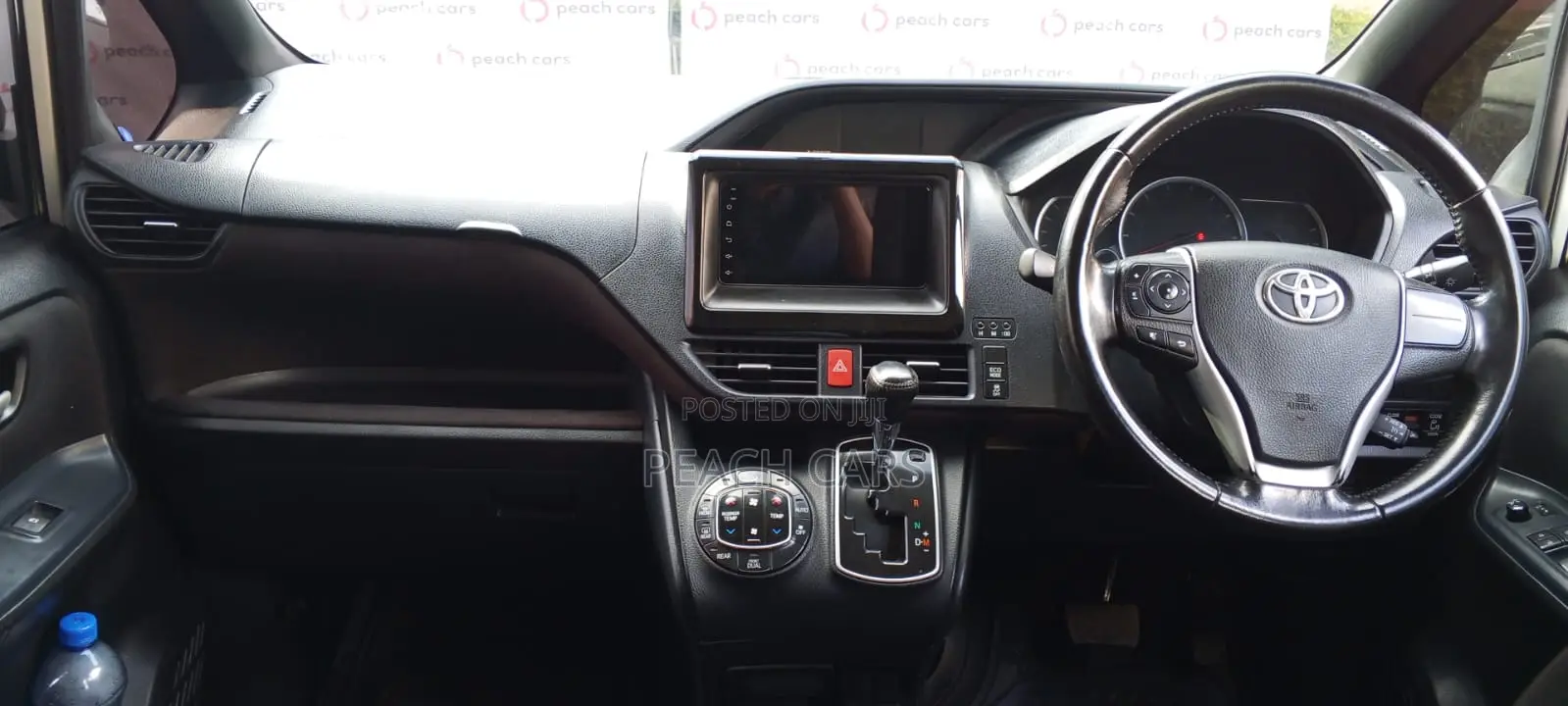 Toyota Noah 2015 White