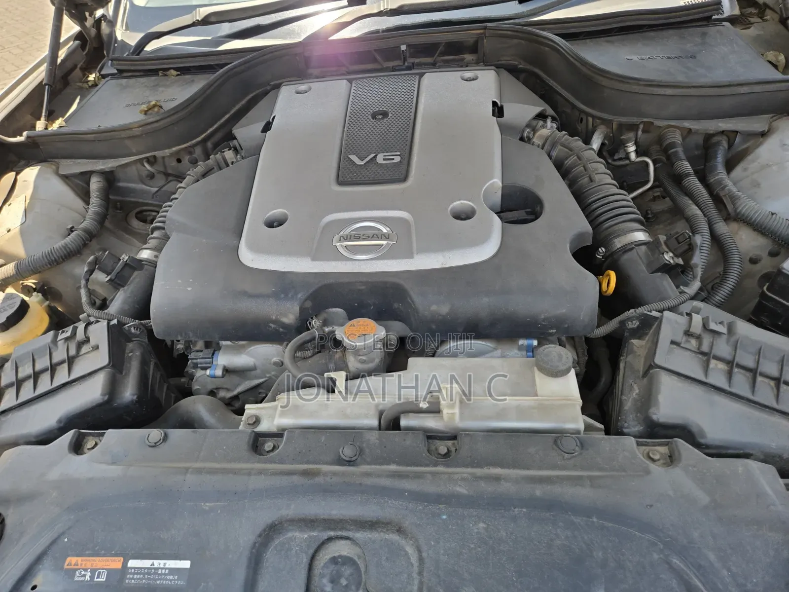 Nissan Skyline 2010 Silver