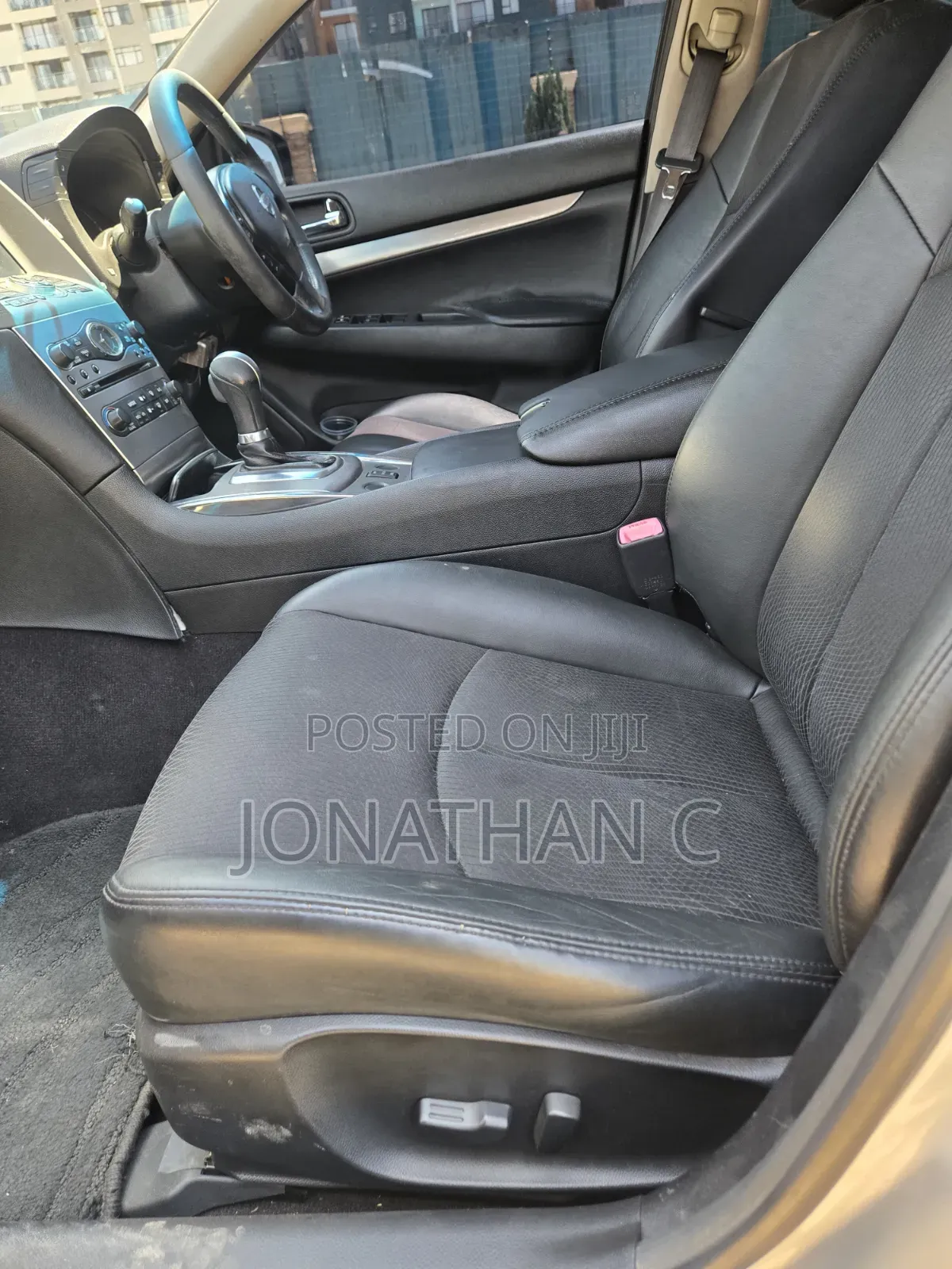 Nissan Skyline 2010 Silver