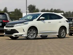 Toyota Harrier 2.0 4WD 2019 White