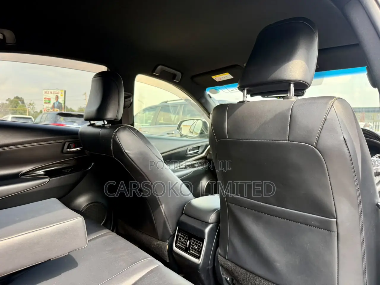 Toyota Harrier 2.0 4WD 2019 White