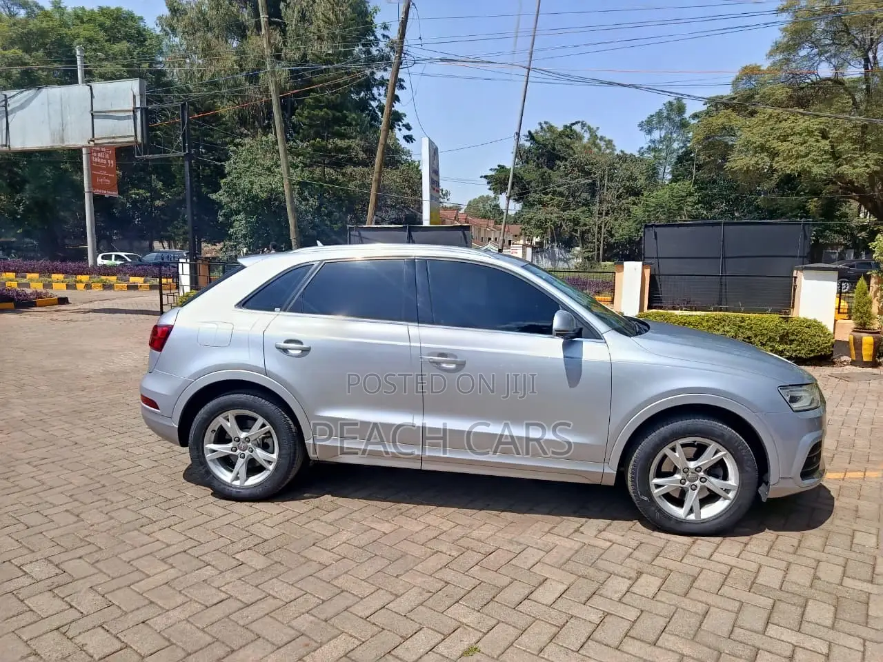 Audi Q3 2016 Silver