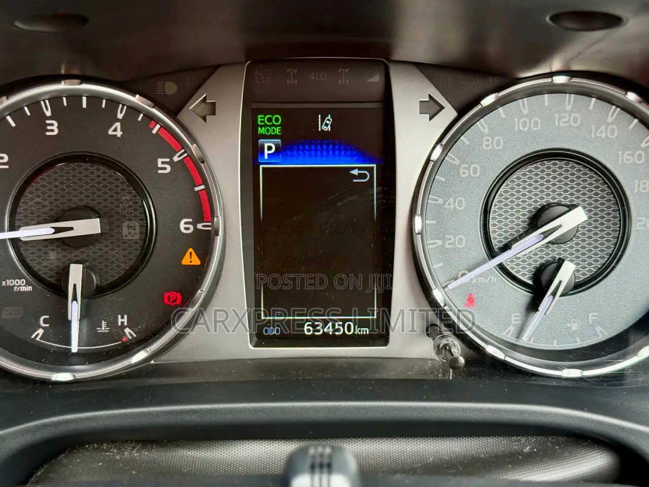 Toyota Hilux 2.4 Diesel 2020 Black