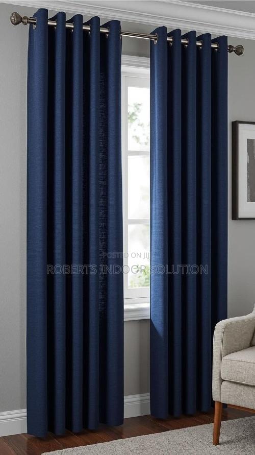 Bold Accent Drapes to Define Your Room Curtains - main view