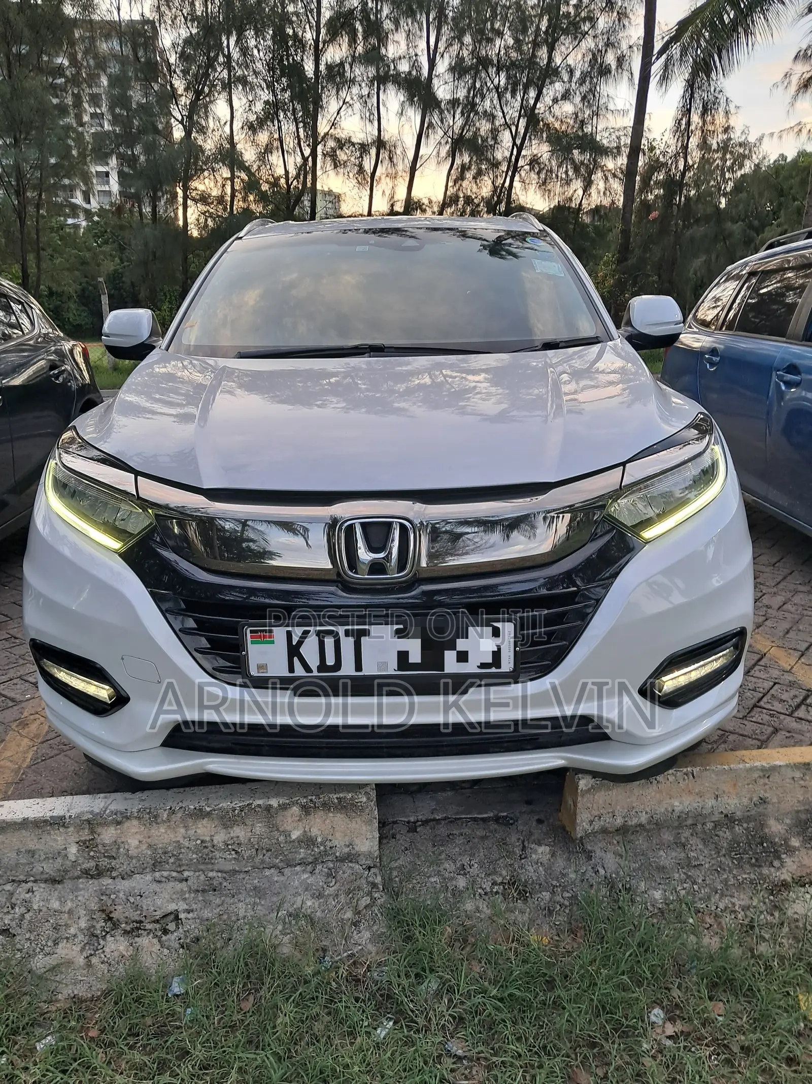 Honda Vezel 2018 White
