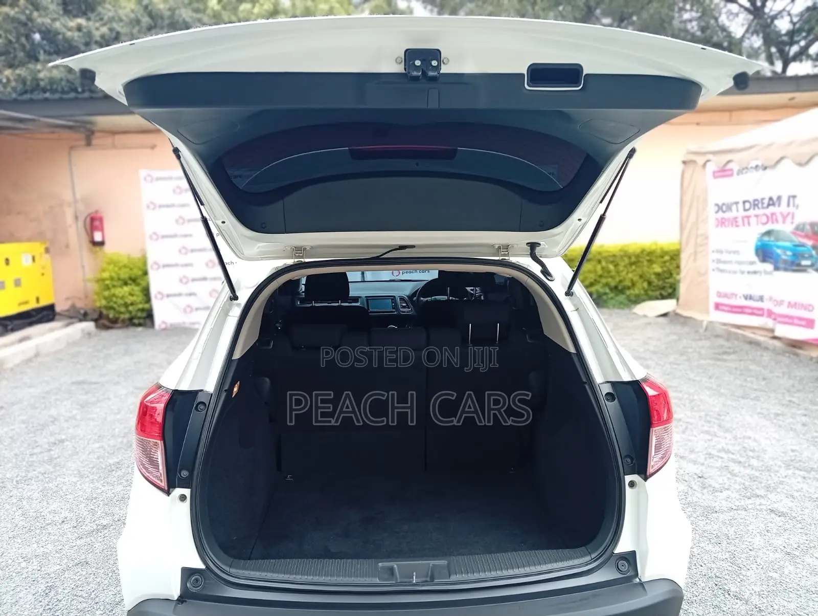 Honda Vezel 2016 White