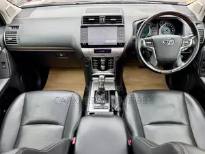 Toyota Land Cruiser Prado 2.8 2022 Brown
