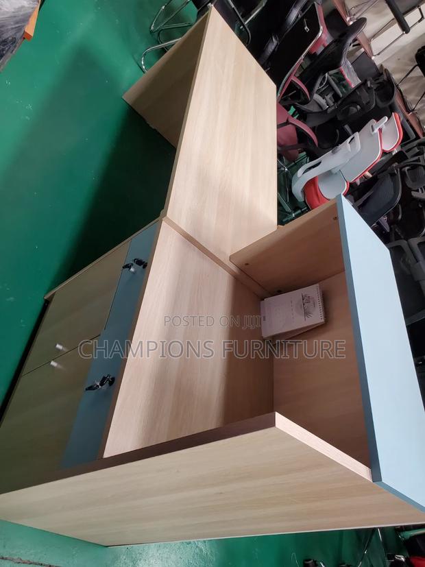 Two Tone Counter/Reception Desk - thumbnail 3