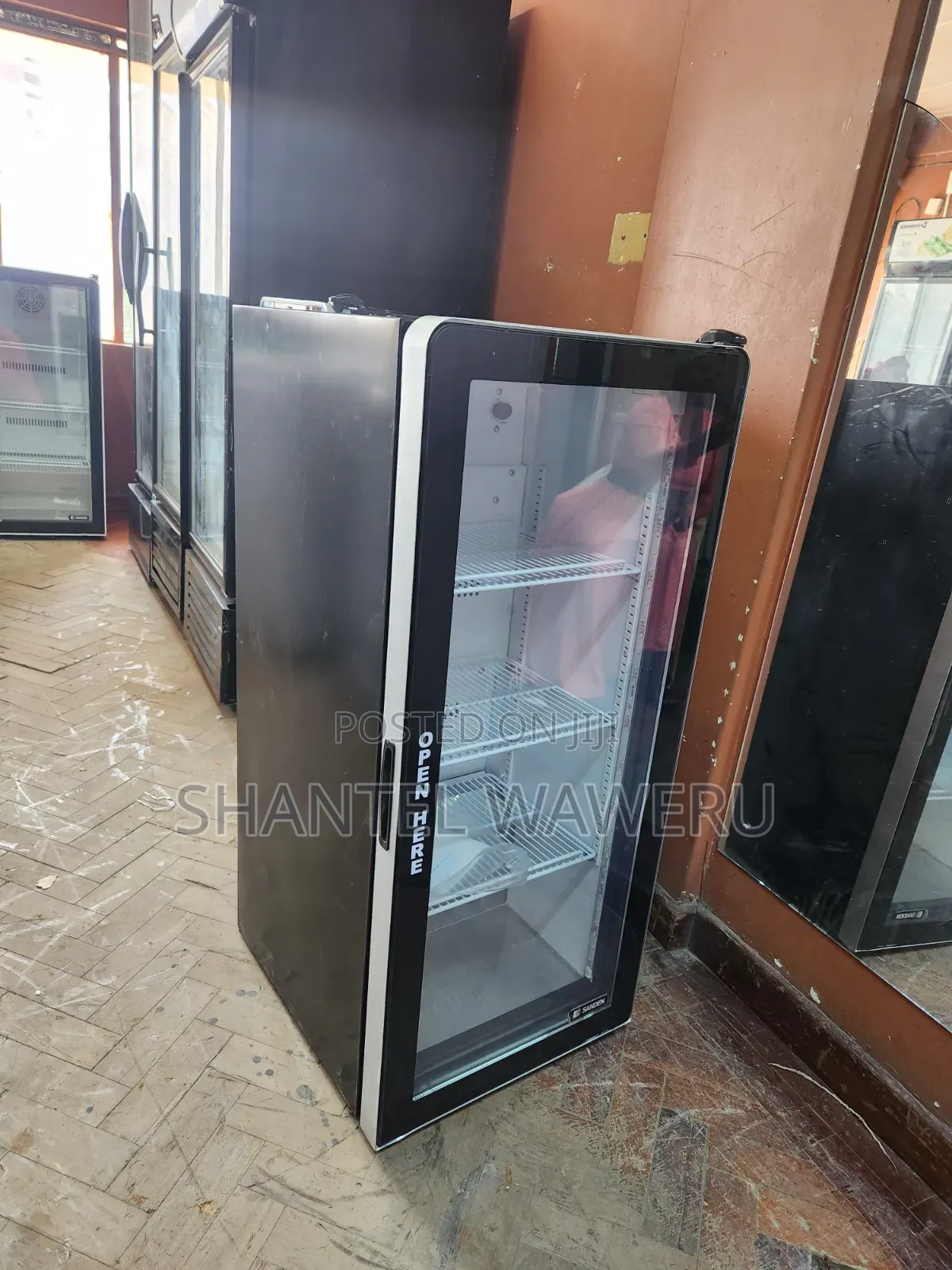 Fridge Mirror Display