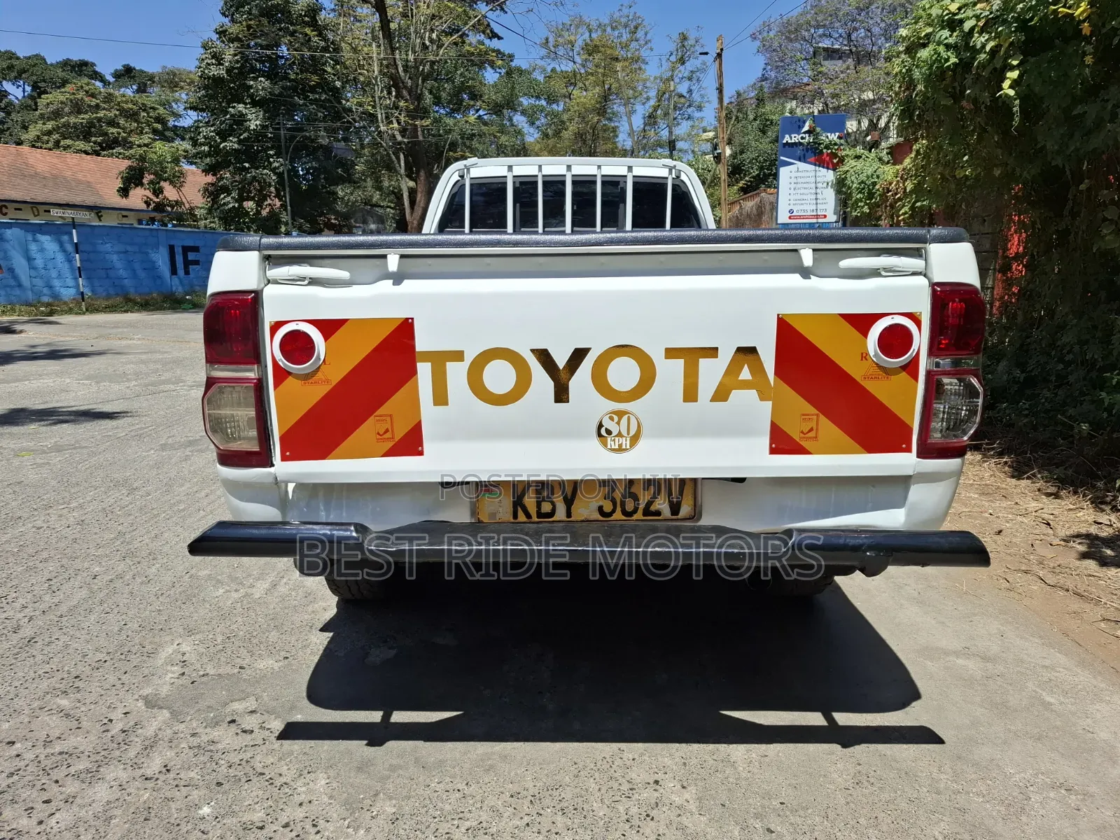 Toyota Hilux 2013 Off white