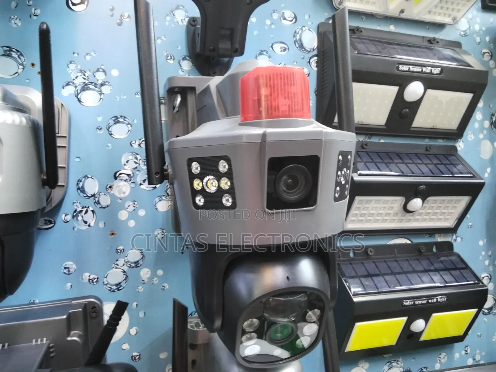 3 Lens AI Smart Solar Camera With Siren