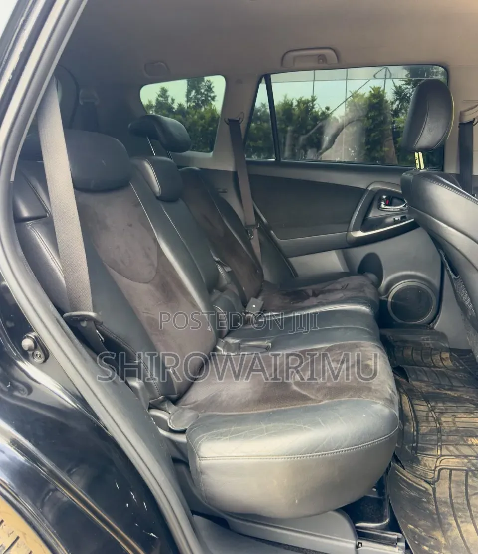 Toyota Vanguard 2013 Burgundy