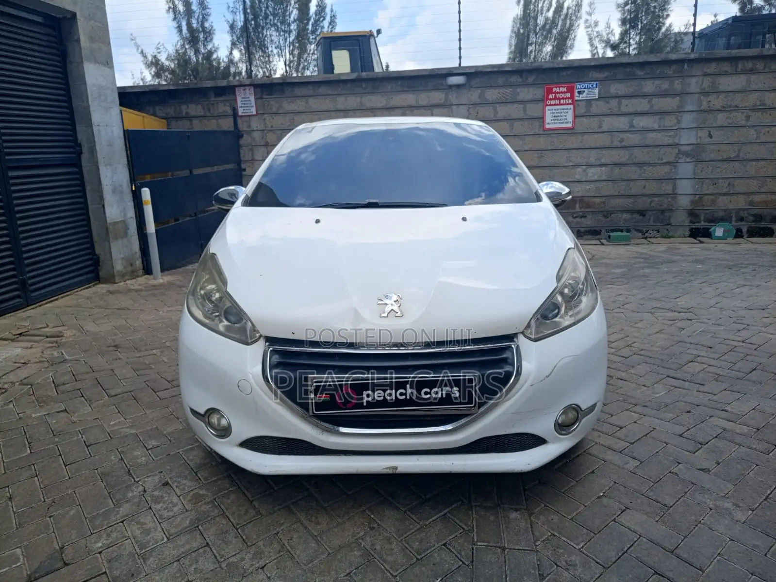 Peugeot 208 2014 White
