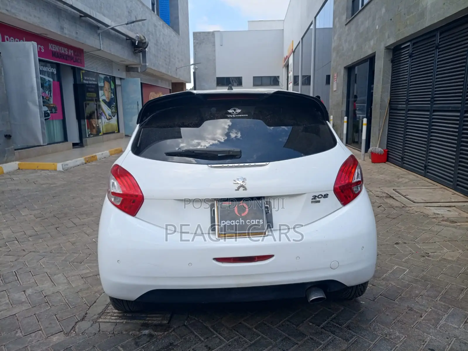 Peugeot 208 2014 White
