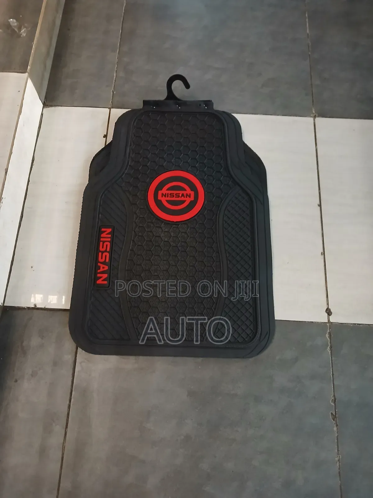 Nissan Car Floor Mats | Branded Premium Floor Mat Set