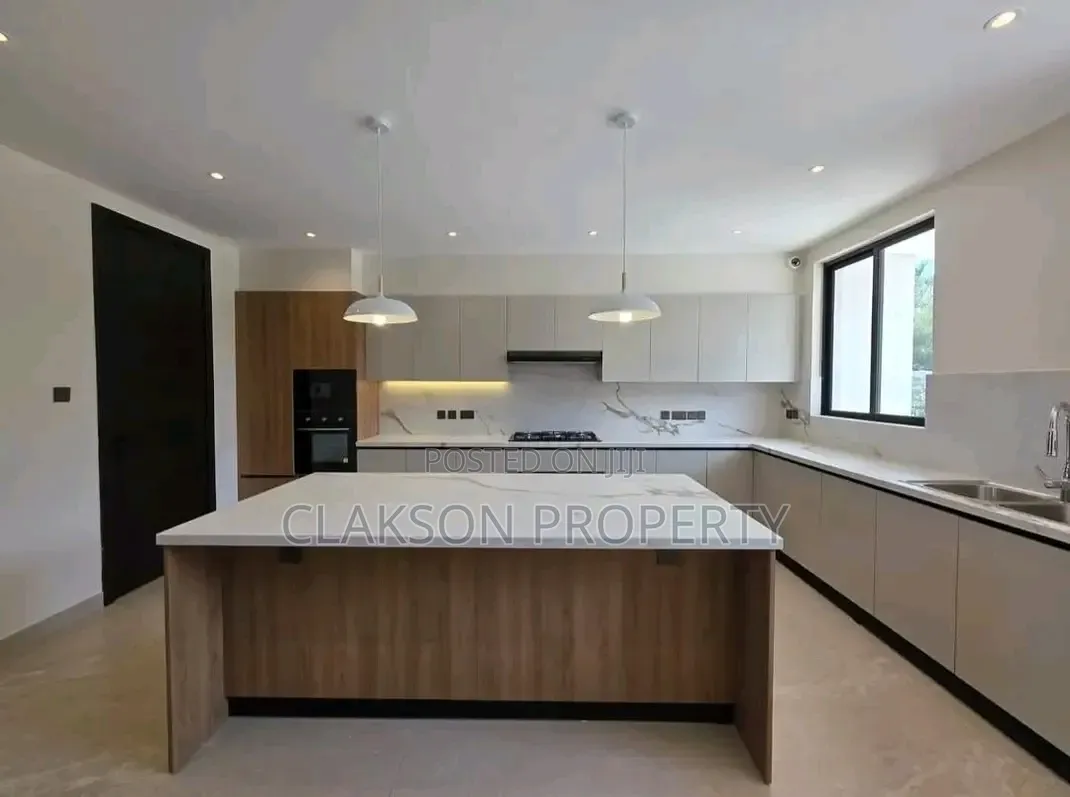 4bdrm Townhouse / Terrace in Karen for rent