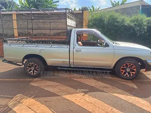 Nissan Hardbody 1999 Silver