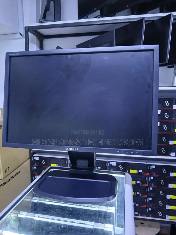 SAMSUNG SyncMaster 2443BWT
24-Inch Monitor - main view