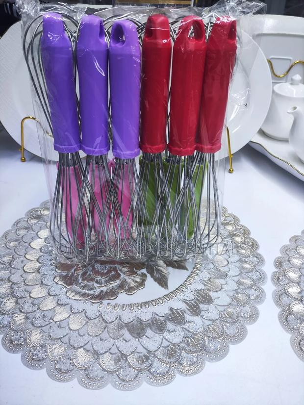 1pc Coloured Handle Whisk - main view